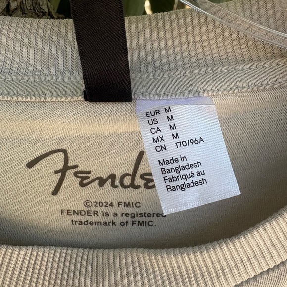 Fender Light Gray Short Sleeve Graphic Tee Size Medium - Picture 4 of 8